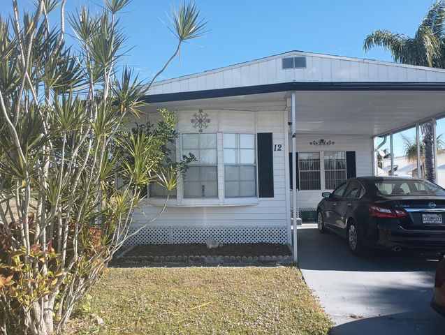 12 Universidad Lane, Port St. Lucie, Port St Lucie, FL 34952