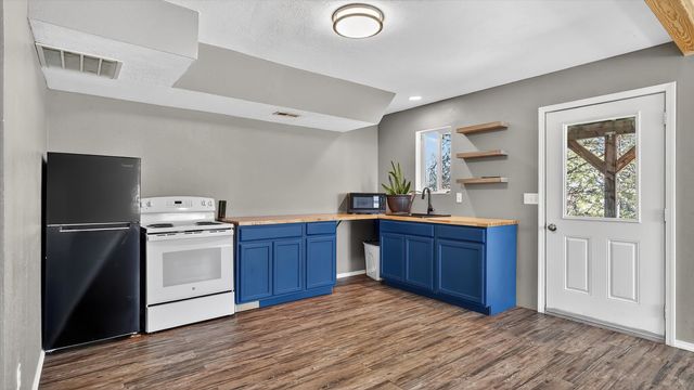 8021 E Central Ave, Spokane, WA 99217