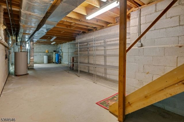 221 Pleasant Hill Rd, Chester Twp., NJ 07930