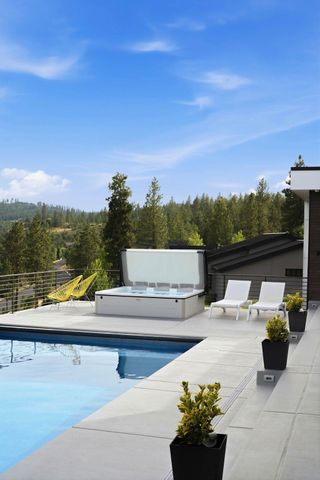 11421 S Elk Run Ln, Spokane, WA 99224
