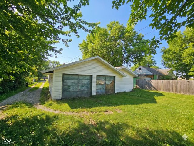 143 E School Street, Anderson, IN 46012