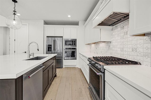 32703 Warbler Court, Fulshear, TX 77441