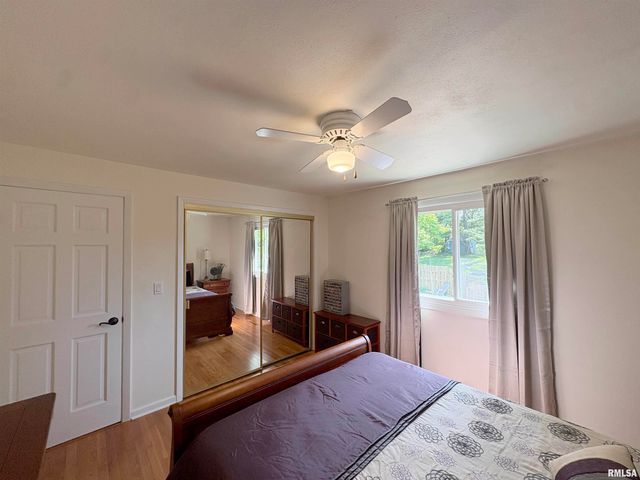 311 WHISPERING OAKS Drive, Germantown Hills, IL 61548