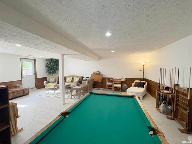 311 WHISPERING OAKS Drive, Germantown Hills, IL 61548