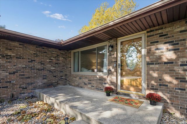 11837 Bowman Drive, Mishawaka, IN 46545