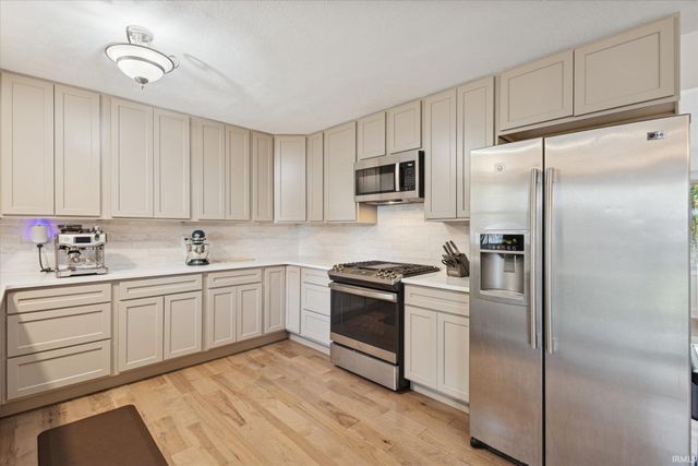 11837 Bowman Drive, Mishawaka, IN 46545