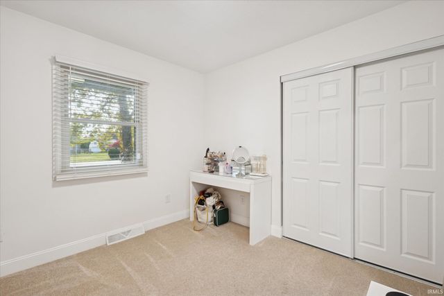 11837 Bowman Drive, Mishawaka, IN 46545