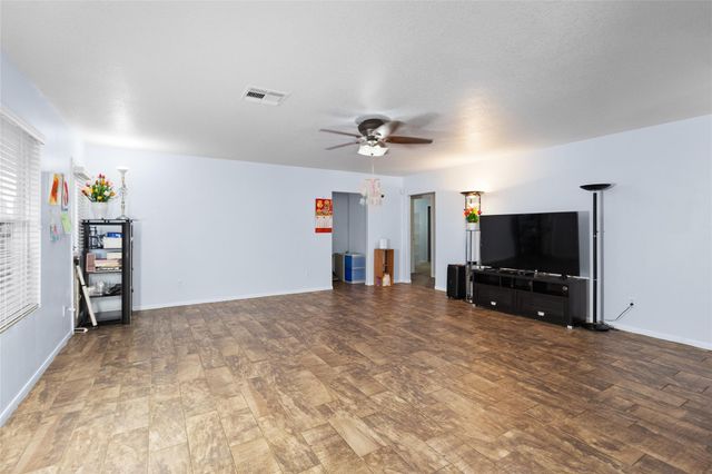 16882 Blackberry Lily Lane, Conroe, TX 77385