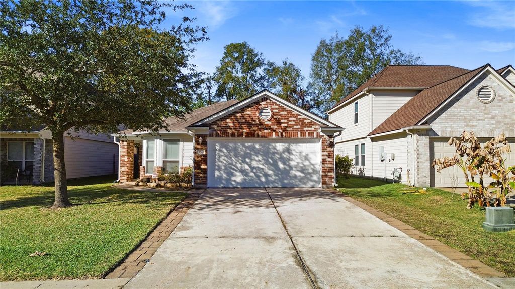 16882 Blackberry Lily Lane, Conroe, TX 77385