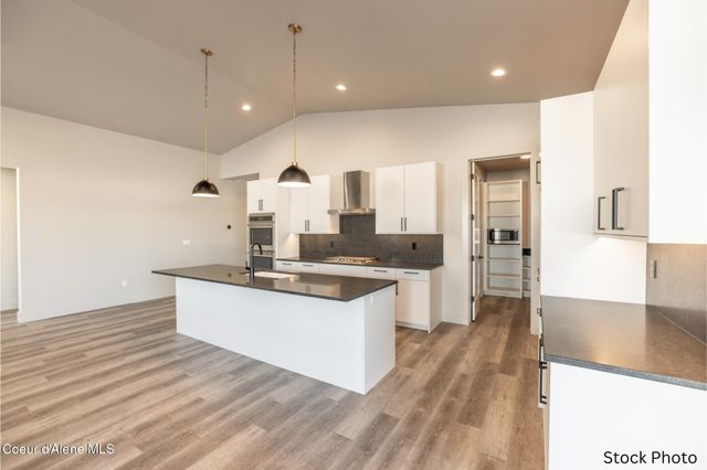 11009 E 36TH DR, Spokane Valley, WA 99206