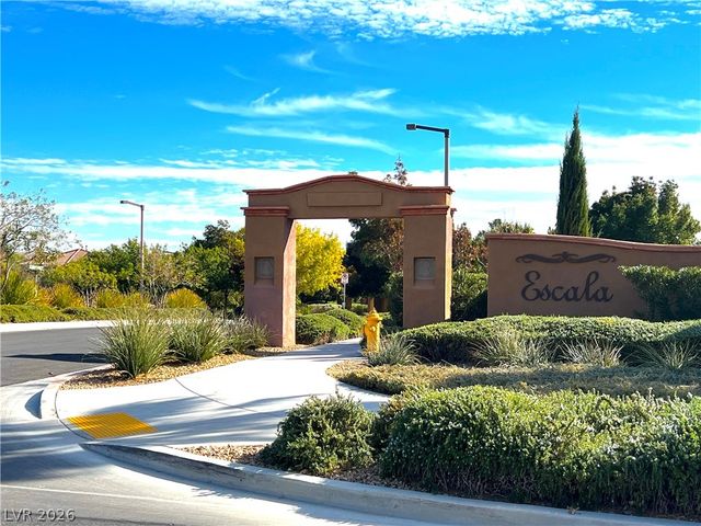 12037 Contorno Vista Court, Las Vegas, NV 89138