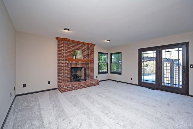 8346 White Hill Lane, West Chester, OH 45069