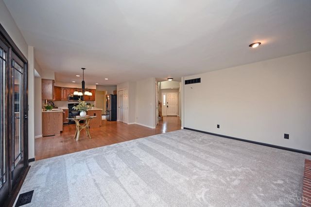 8346 White Hill Lane, West Chester, OH 45069