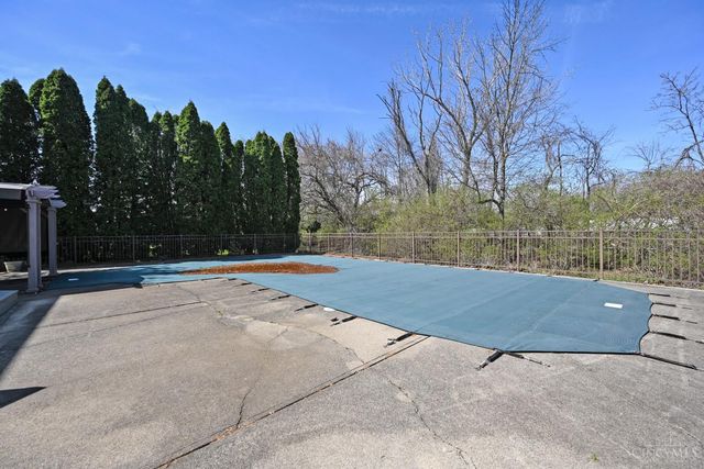 8346 White Hill Lane, West Chester, OH 45069