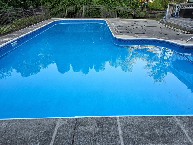 8346 White Hill Lane, West Chester, OH 45069