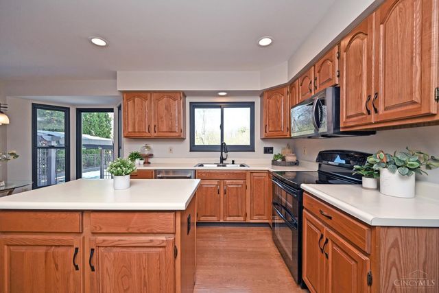 8346 White Hill Lane, West Chester, OH 45069