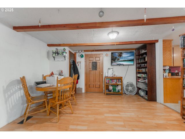4868 UMPQUA HIGHWAY 99, Drain, OR 97435