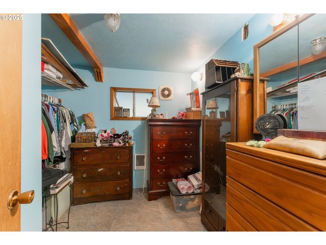 4868 UMPQUA HIGHWAY 99, Drain, OR 97435