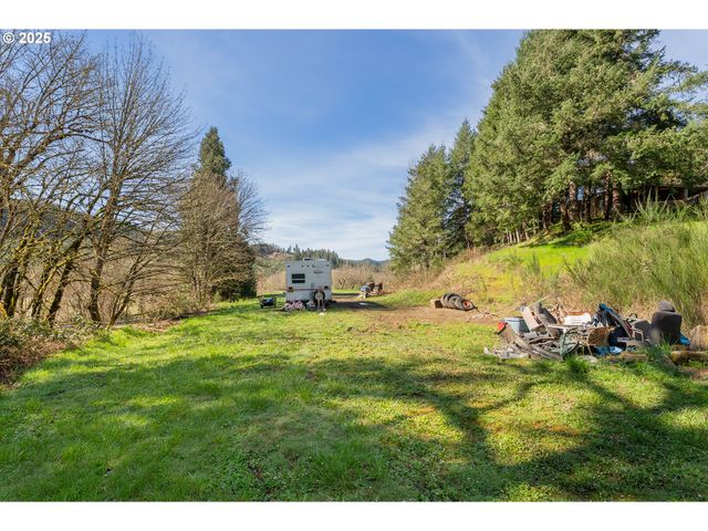 4868 UMPQUA HIGHWAY 99, Drain, OR 97435