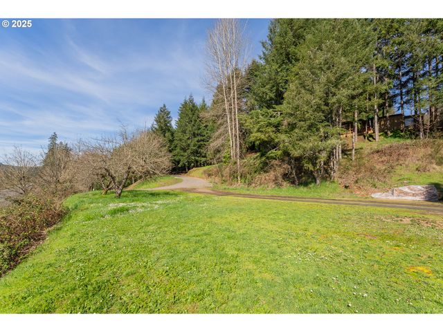 4868 UMPQUA HIGHWAY 99, Drain, OR 97435