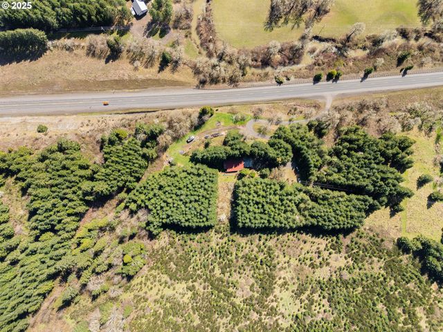 4868 UMPQUA HIGHWAY 99, Drain, OR 97435