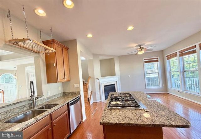 16325 FLOTSAM LN, Woodbridge, VA 22191