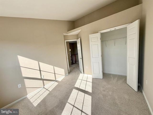 16325 FLOTSAM LN, Woodbridge, VA 22191
