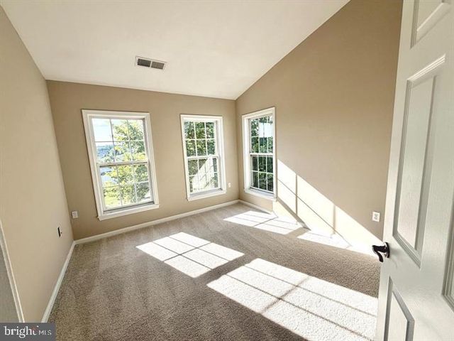 16325 FLOTSAM LN, Woodbridge, VA 22191