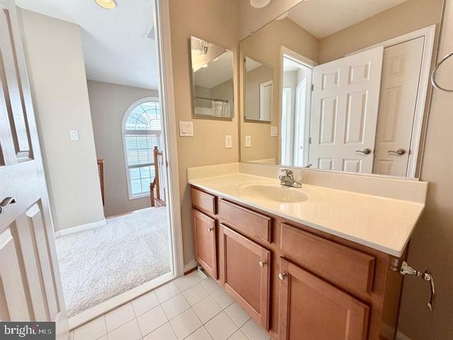 16325 FLOTSAM LN, Woodbridge, VA 22191