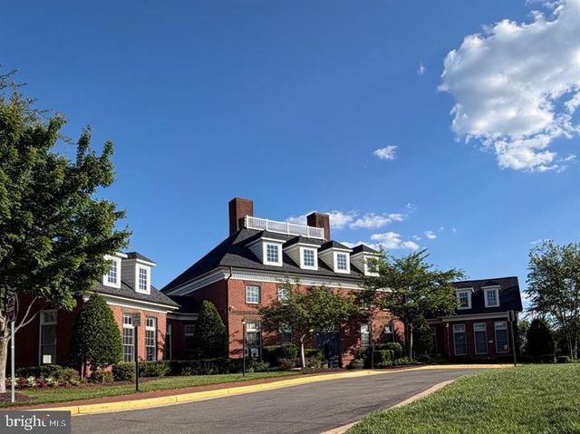 16325 FLOTSAM LN, Woodbridge, VA 22191