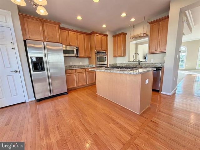 16325 FLOTSAM LN, Woodbridge, VA 22191