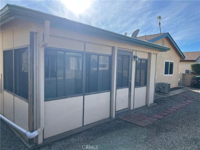 2302 El Grande, Hemet, CA 92545