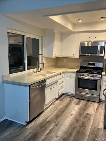 2302 El Grande, Hemet, CA 92545