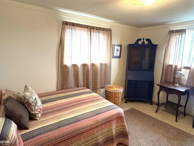 46960 Jans Drive, Chesterfield, MI 48047