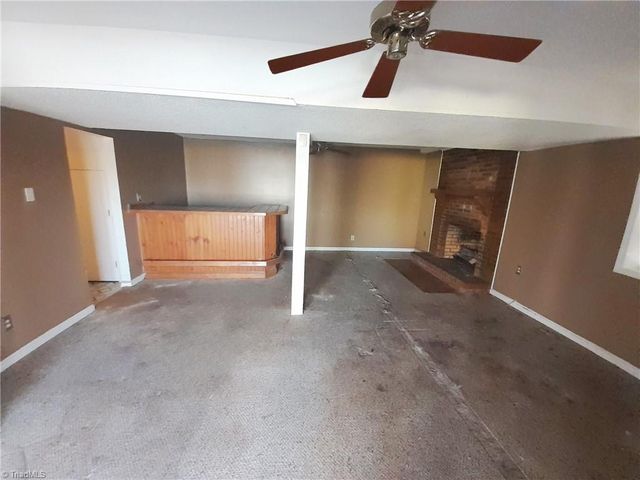 4605 Oak Park Drive, Pfafftown, NC 27040