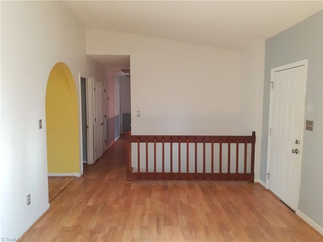 4605 Oak Park Drive, Pfafftown, NC 27040