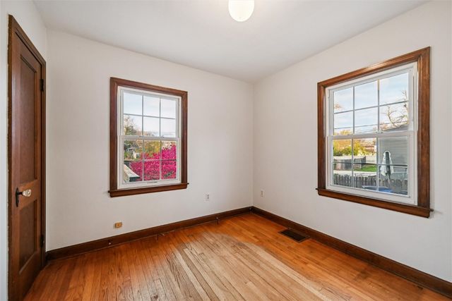 628 33rd Street NE, Cedar Rapids, IA 52402