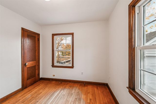 628 33rd Street NE, Cedar Rapids, IA 52402