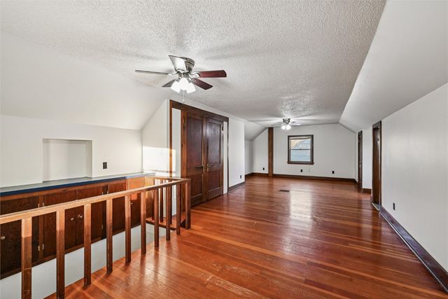 628 33rd Street NE, Cedar Rapids, IA 52402