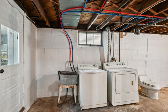 628 33rd Street NE, Cedar Rapids, IA 52402