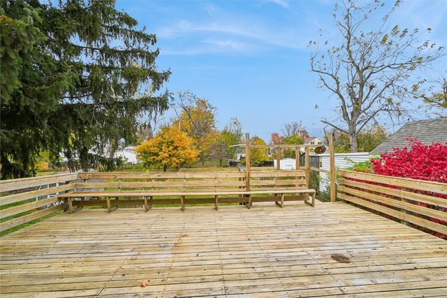 628 33rd Street NE, Cedar Rapids, IA 52402