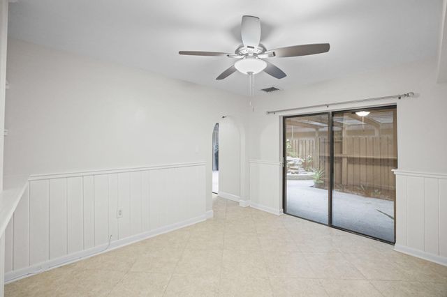 617 6th Lane, Palm Beach Gardens, FL 33418