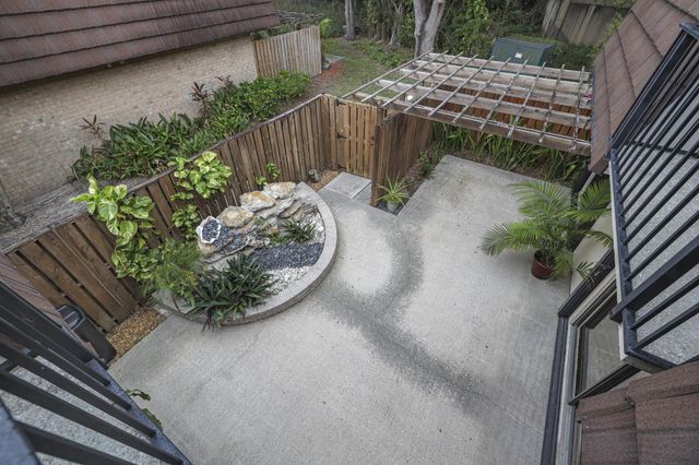 617 6th Lane, Palm Beach Gardens, FL 33418