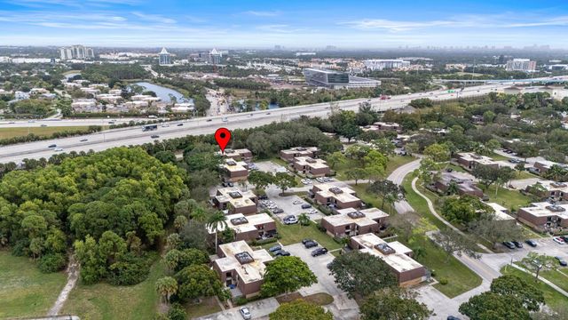617 6th Lane, Palm Beach Gardens, FL 33418
