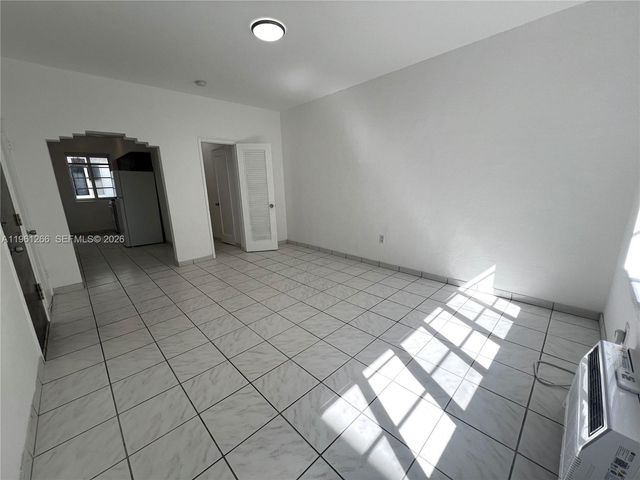 1132 Pennsylvania Ave 3, Miami Beach, FL 33139