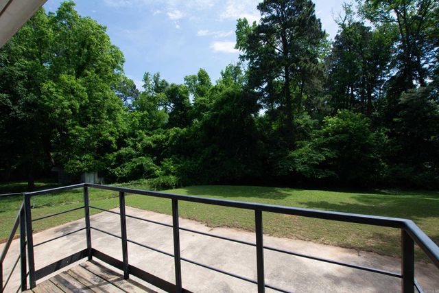 2103 Wright Avenue, Benton, AR 72019