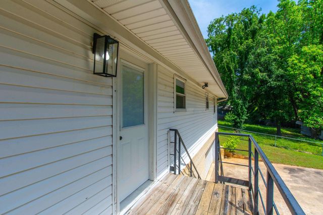 2103 Wright Avenue, Benton, AR 72019