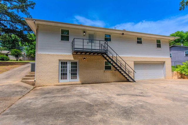 2103 Wright Avenue, Benton, AR 72019