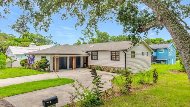 12756 POINSETTIA AVENUE, Seminole, FL 33776