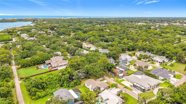 12756 POINSETTIA AVENUE, Seminole, FL 33776